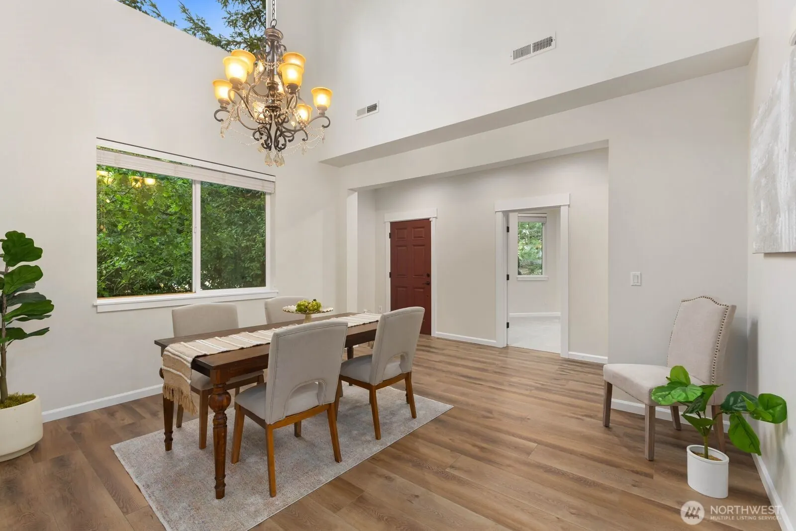 14008 SE 21st Place, Bellevue: photo 9 of 40