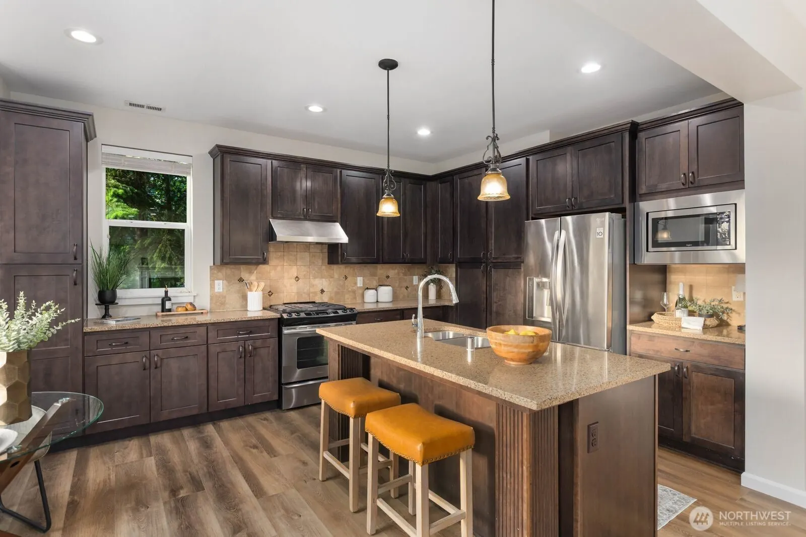 14008 SE 21st Place, Bellevue: photo 14 of 40