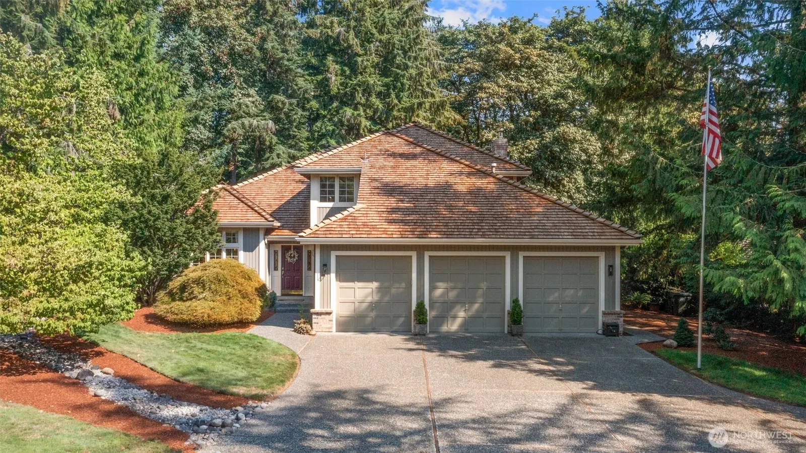 2117 NW Far Country Lane, Issaquah: photo 7 of 8