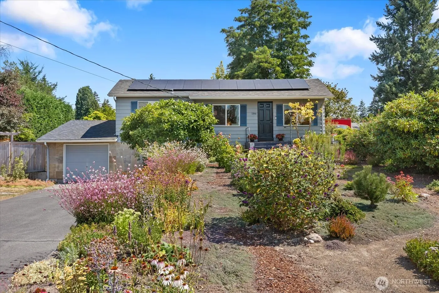 10203 47th Avenue SW B3, Seattle: photo 2 of 8