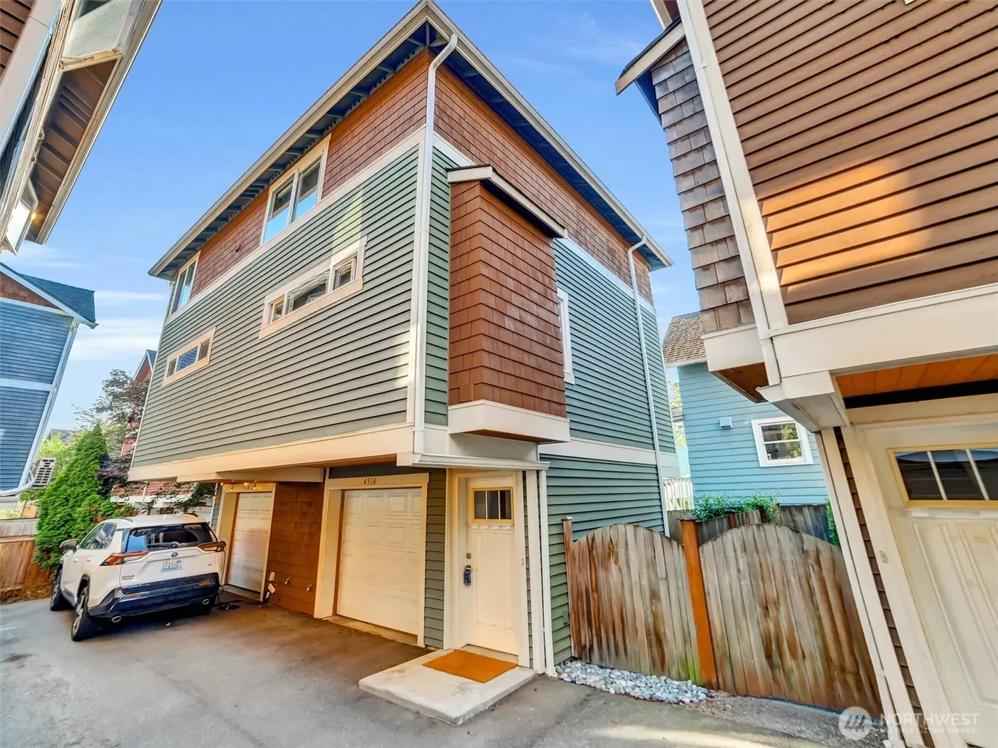 1313 N 95th Street, Seattle: photo 1 of 8